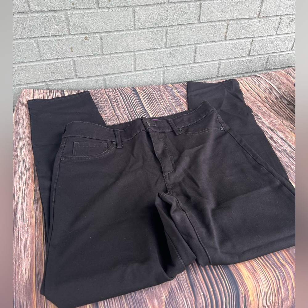 gloria vanderbilt 10 black straight leg jeans